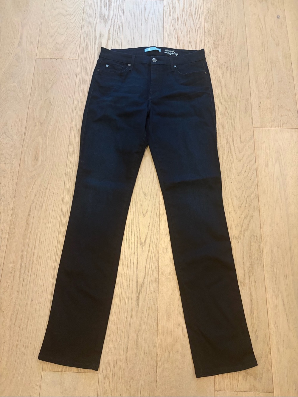 Women's Straight-Leg Jeans